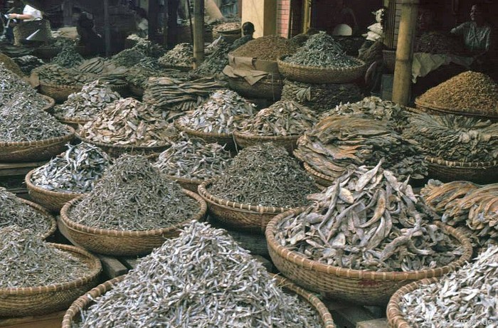 Chợ đồ khô, Hà Nội 1991.